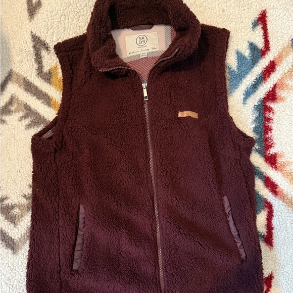 Jackets & Blazers - Plush Burgundy Zip-Up Vest